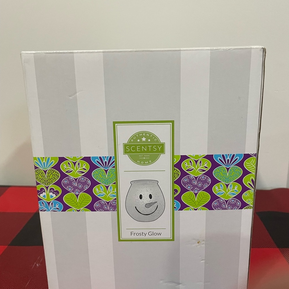 Scentsy Frosty Glow Warmer